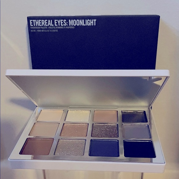 Ethereal Eyes Moonlight Eyeshadow Palette - Picture 1 of 4
